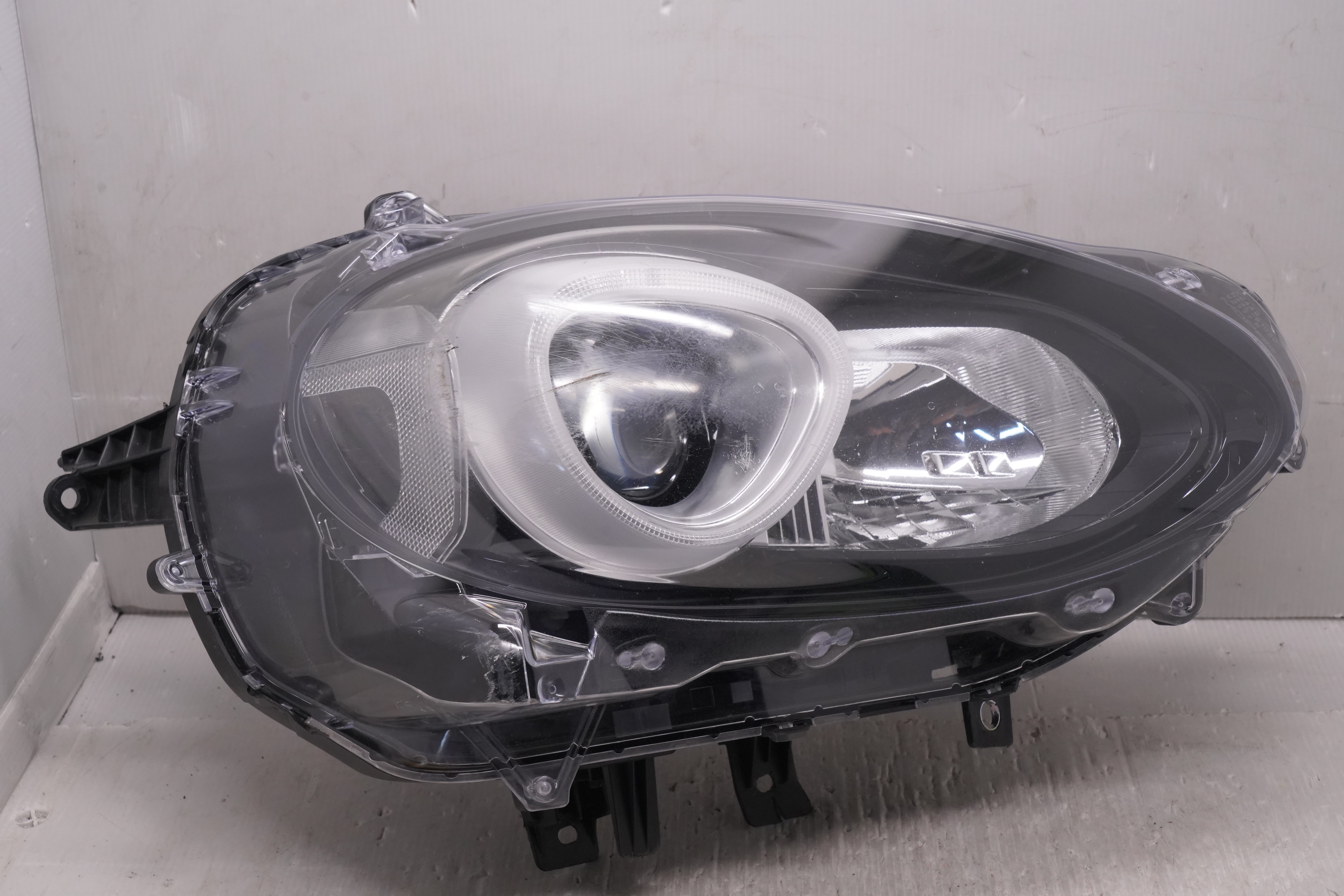 FLAT 124 SPIDER 2017-2019 R.H.S HALOGEN HEADLIGHT GENUINE
