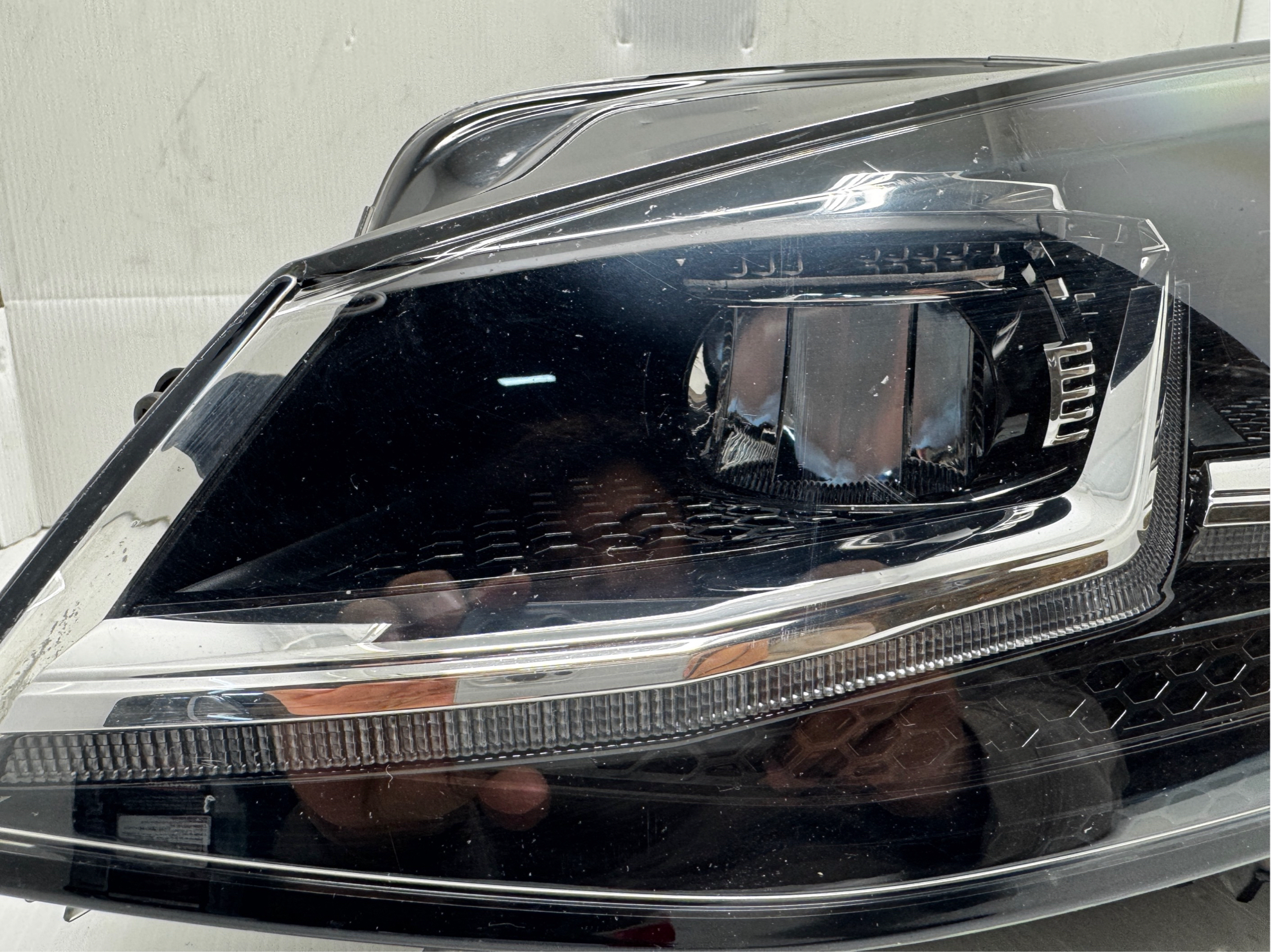 VOLKSWAGEN GOLF 2017-2019 LED L.H.S HEADLIGHT GENUINE