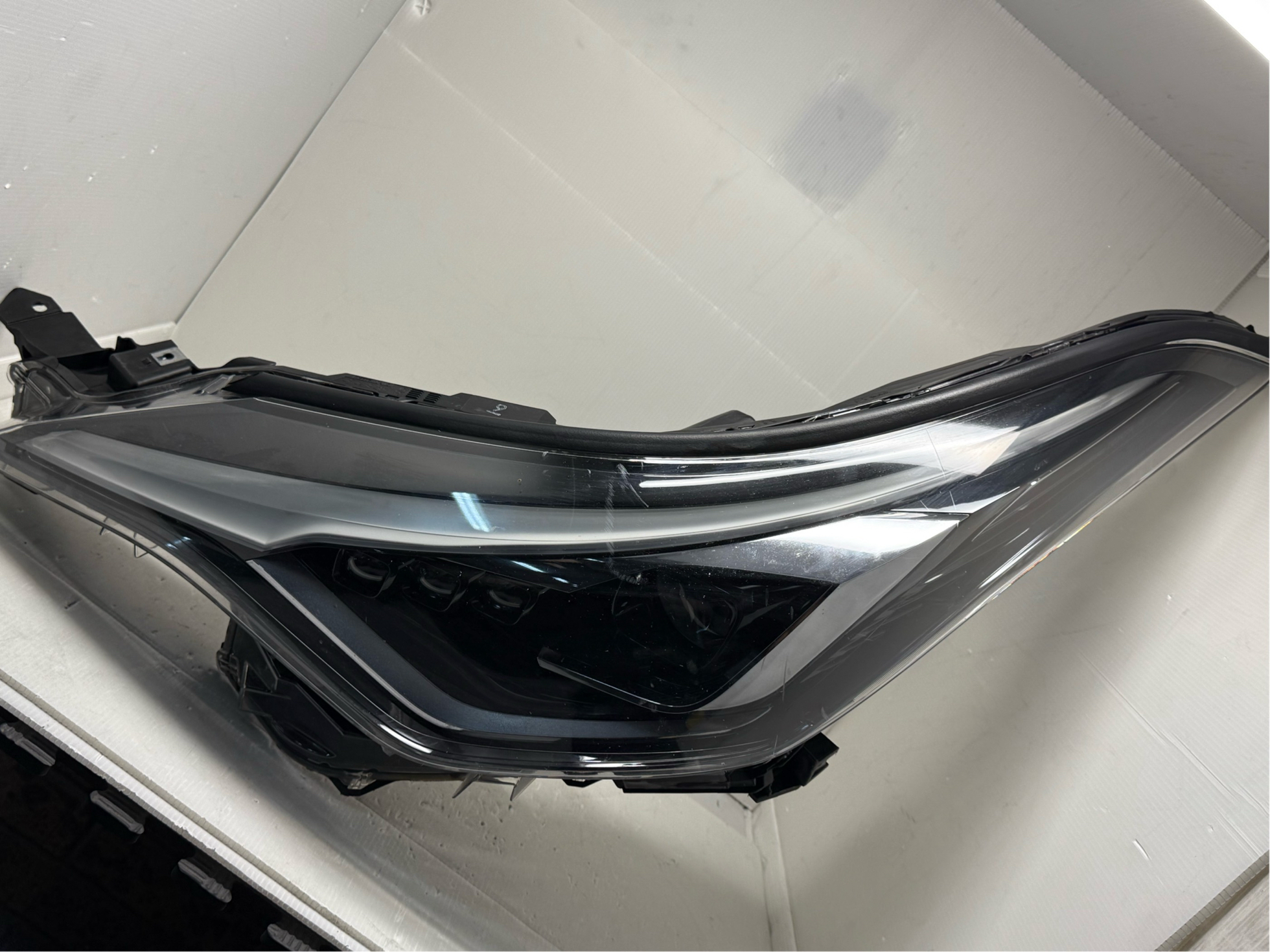 Toyota C-HR NGX50 2020-2023 LED L.H.S HEADLIGHT GENUINE