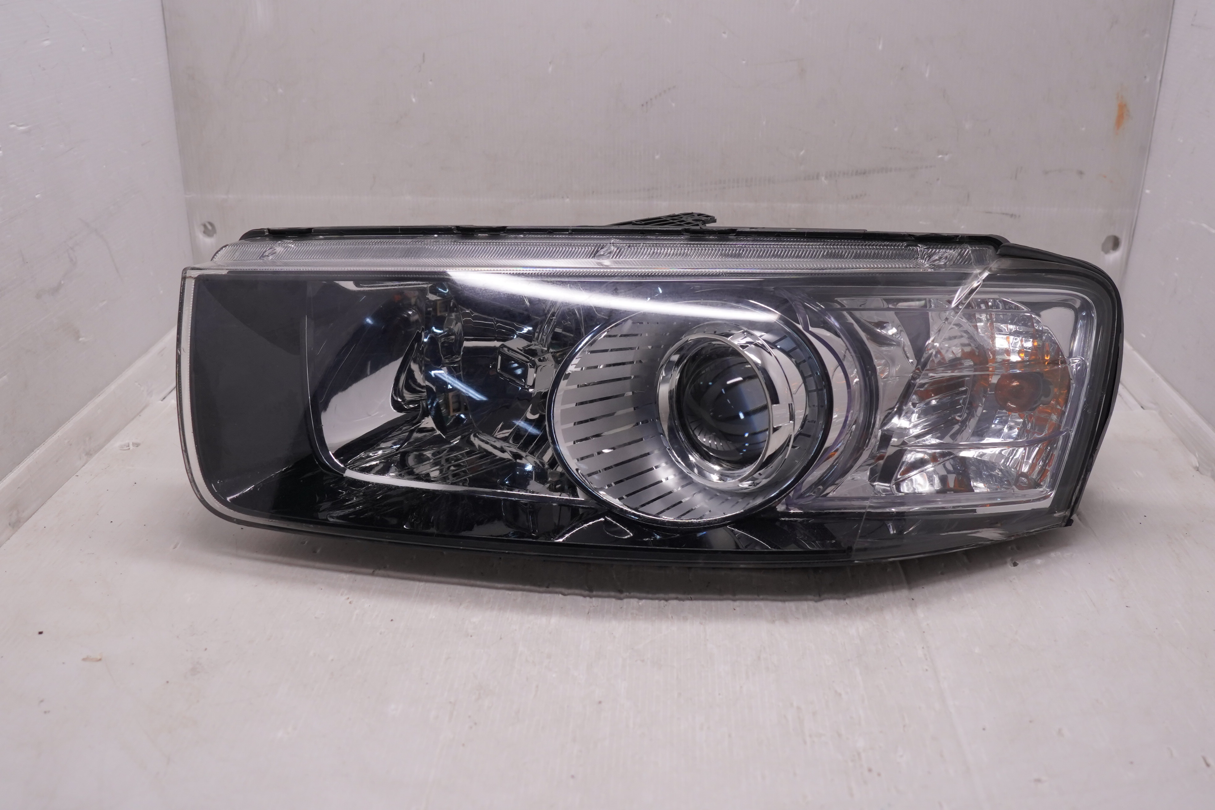 HOLDEN CAPTIVA 7 2011-2015 HALOGEN L.H.S HEADLIGHT GENUINE