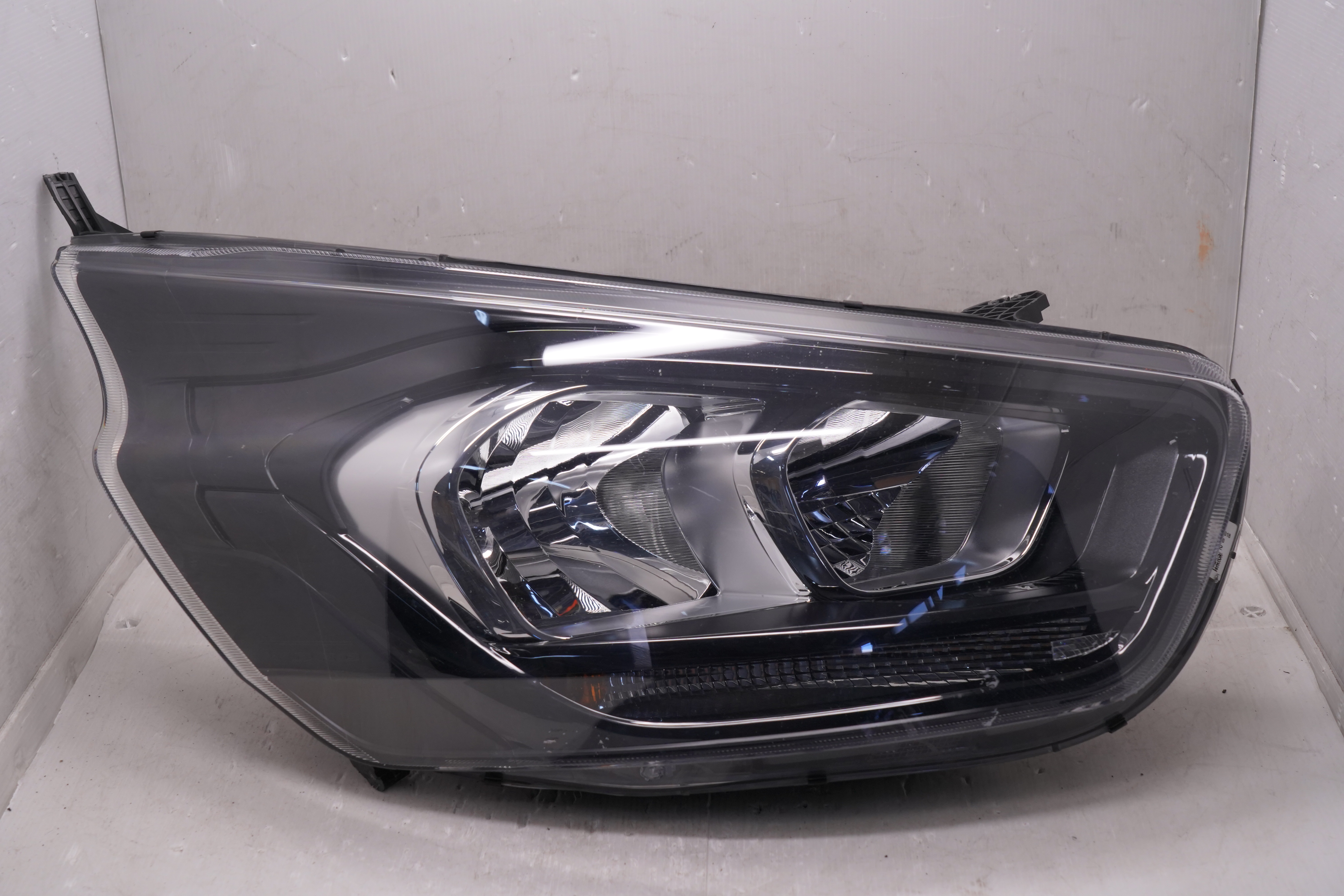 FORD TRANSIT CUSTOM 2018-2023 HALOGEN R.H.S HEADLIGHT GENUINE