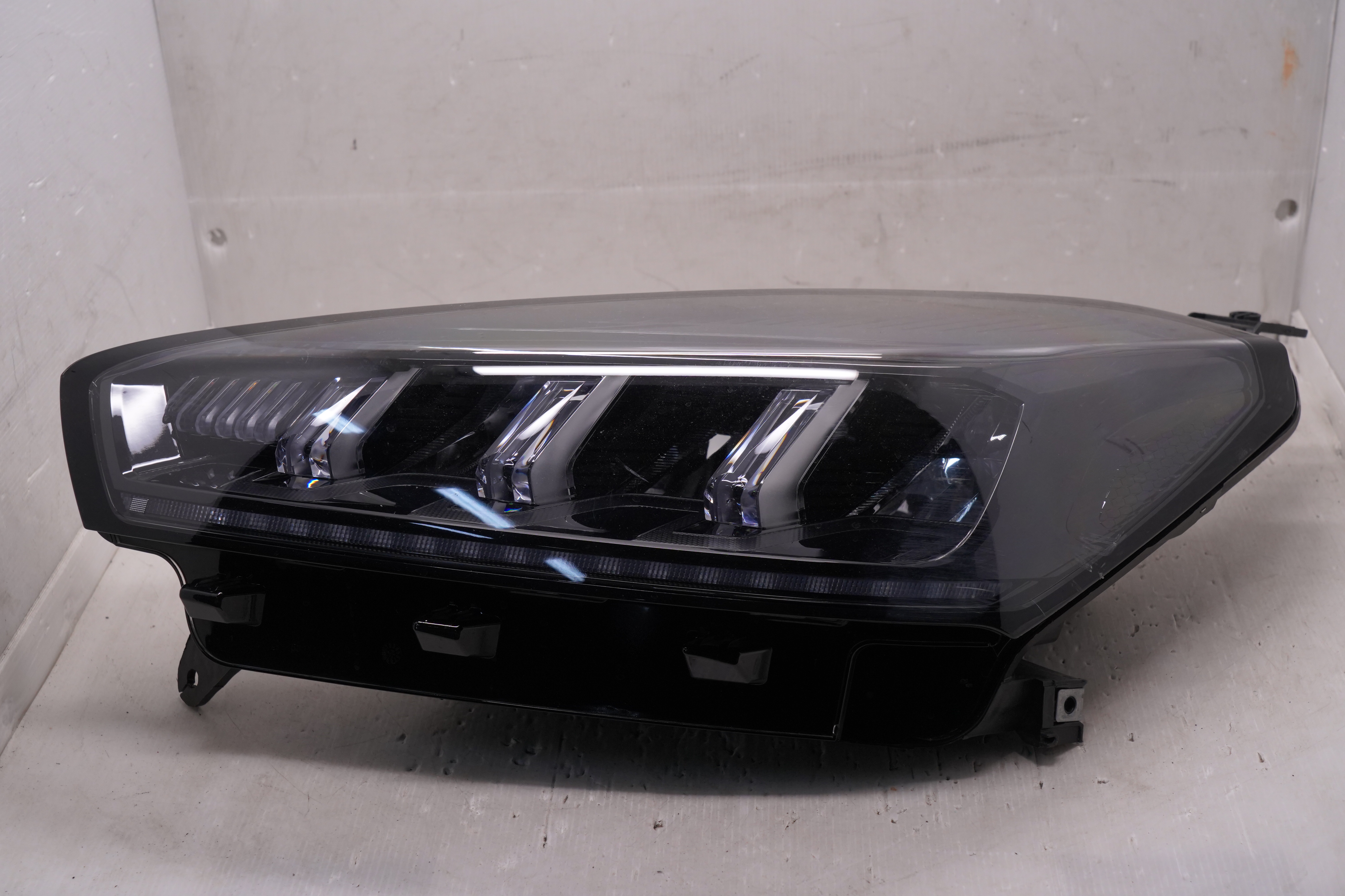 CHERY TIGGO 7 2017-2023 L.H.S LED HEADLIGHT GENUINE