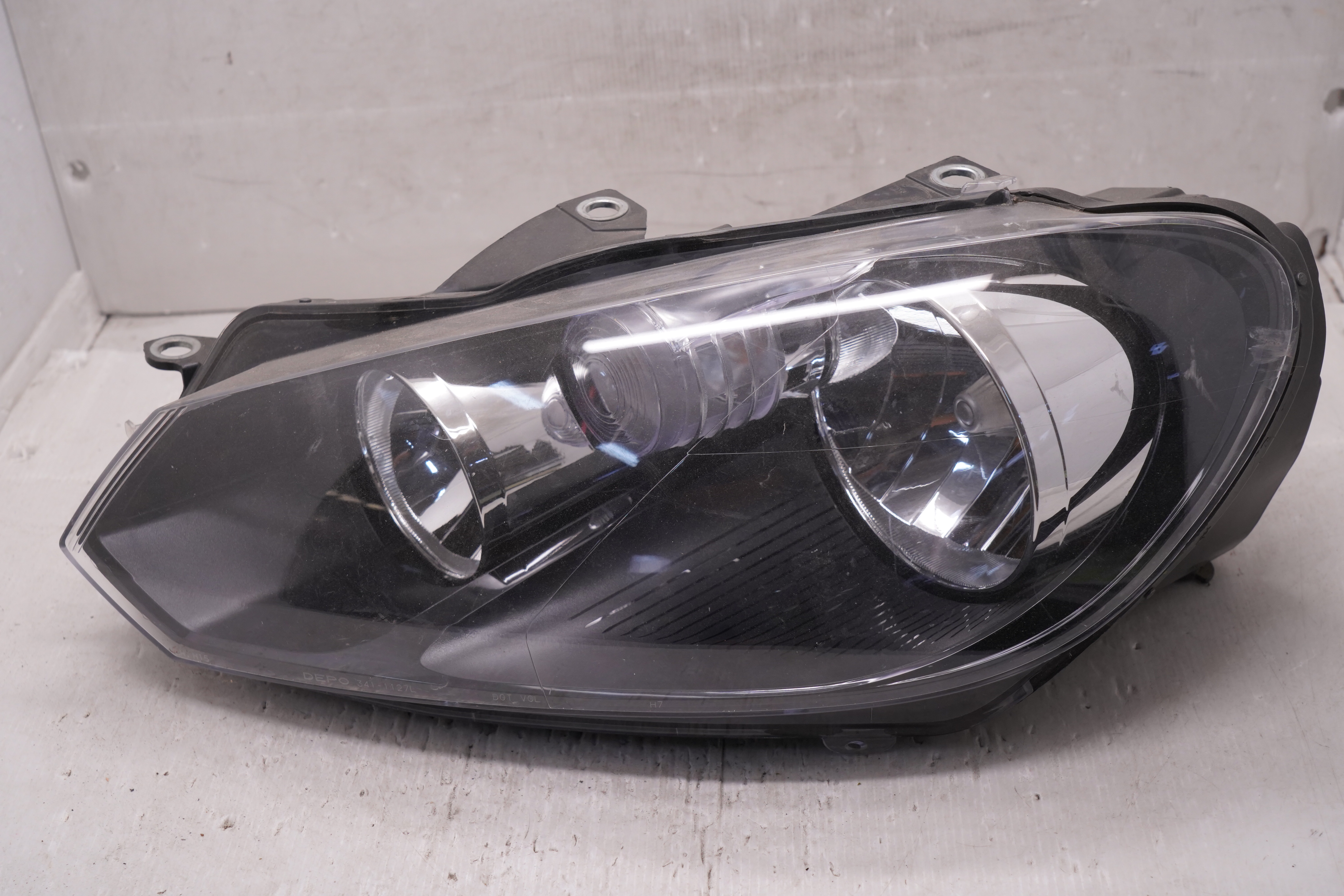 FIT FOR VOLKSWAGEN GOLF GOLFR  GTI 2010-2014 HALOGEN L.H.S HEADLIGHT GENUINE