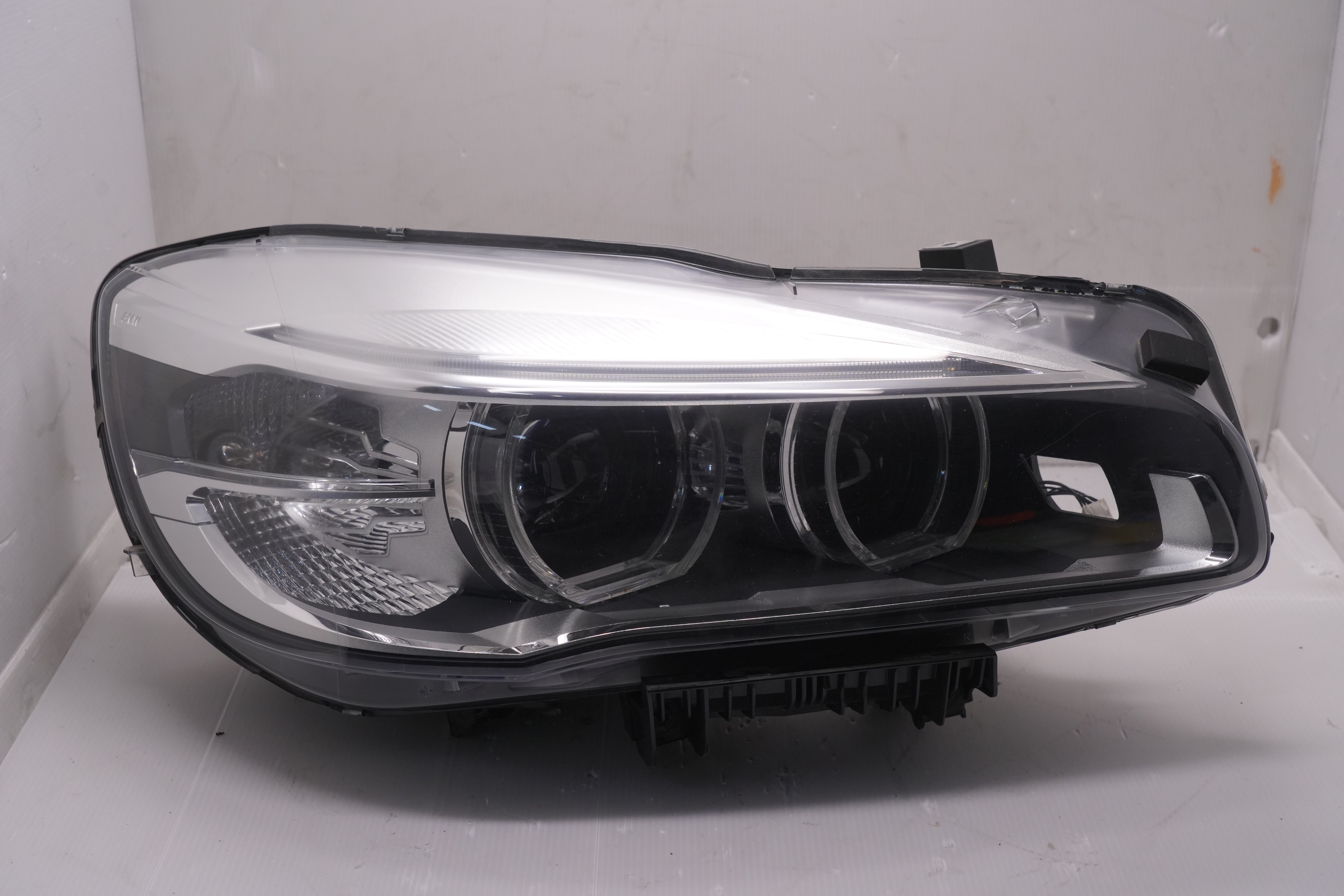 BMW 2 SERIES F45 F46 2015-2017 LED R.H.S HEADLIGHT GENUINE