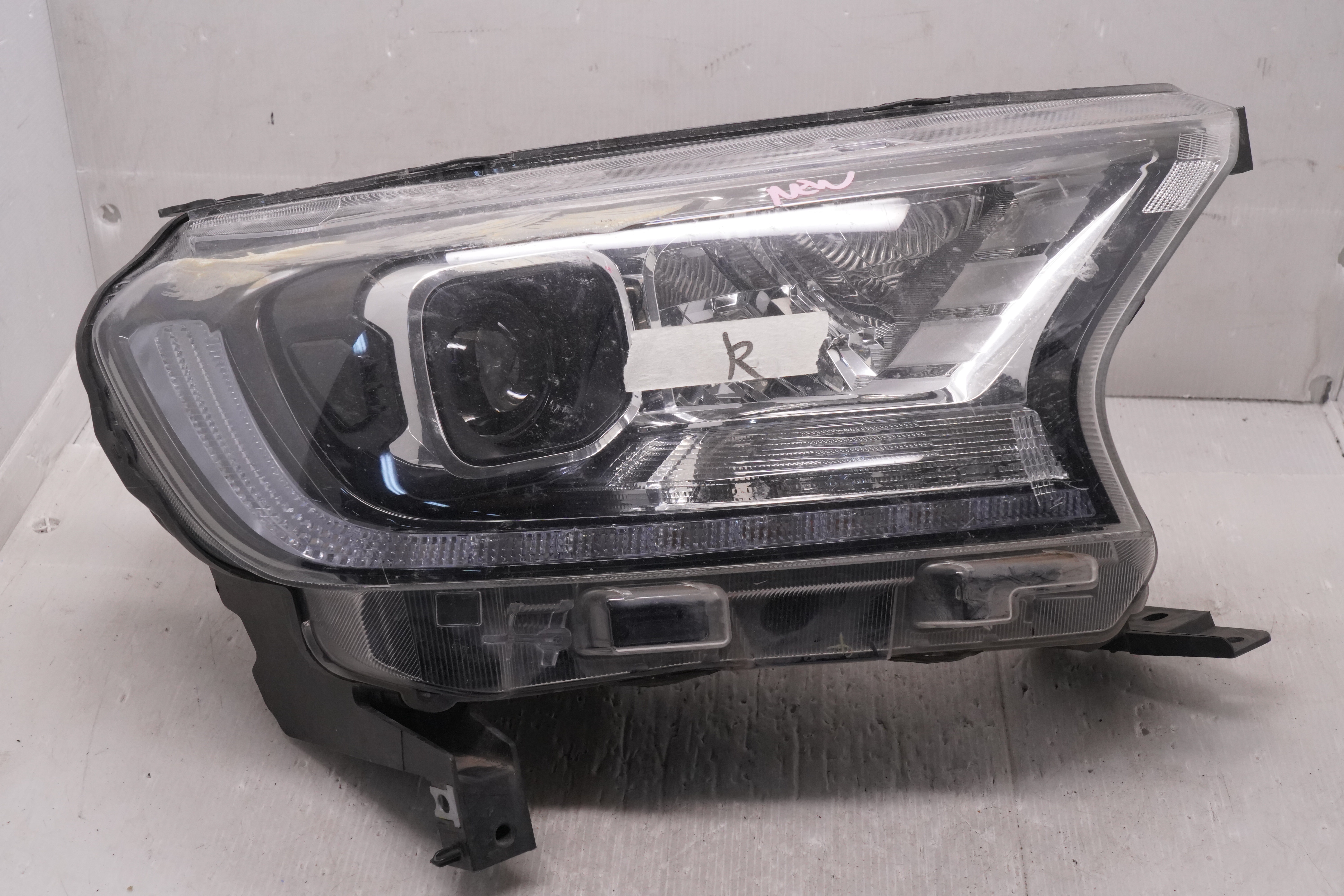 FORD EVEREST/RANGER 2015-2019 LED R.H.S HEADLIGHT GENUINE