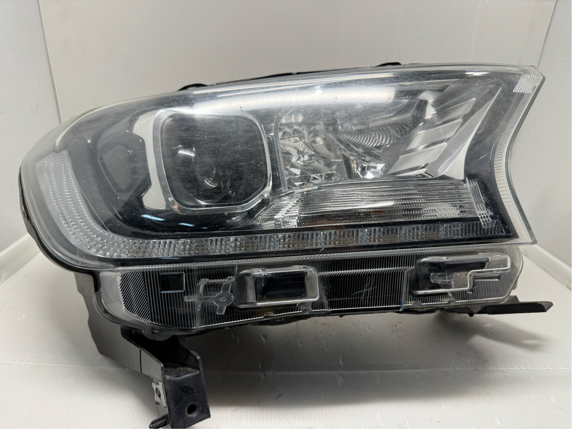 Ford EVEREST 2020-2021 LED R.H.S HEADLIGHT GENUINE