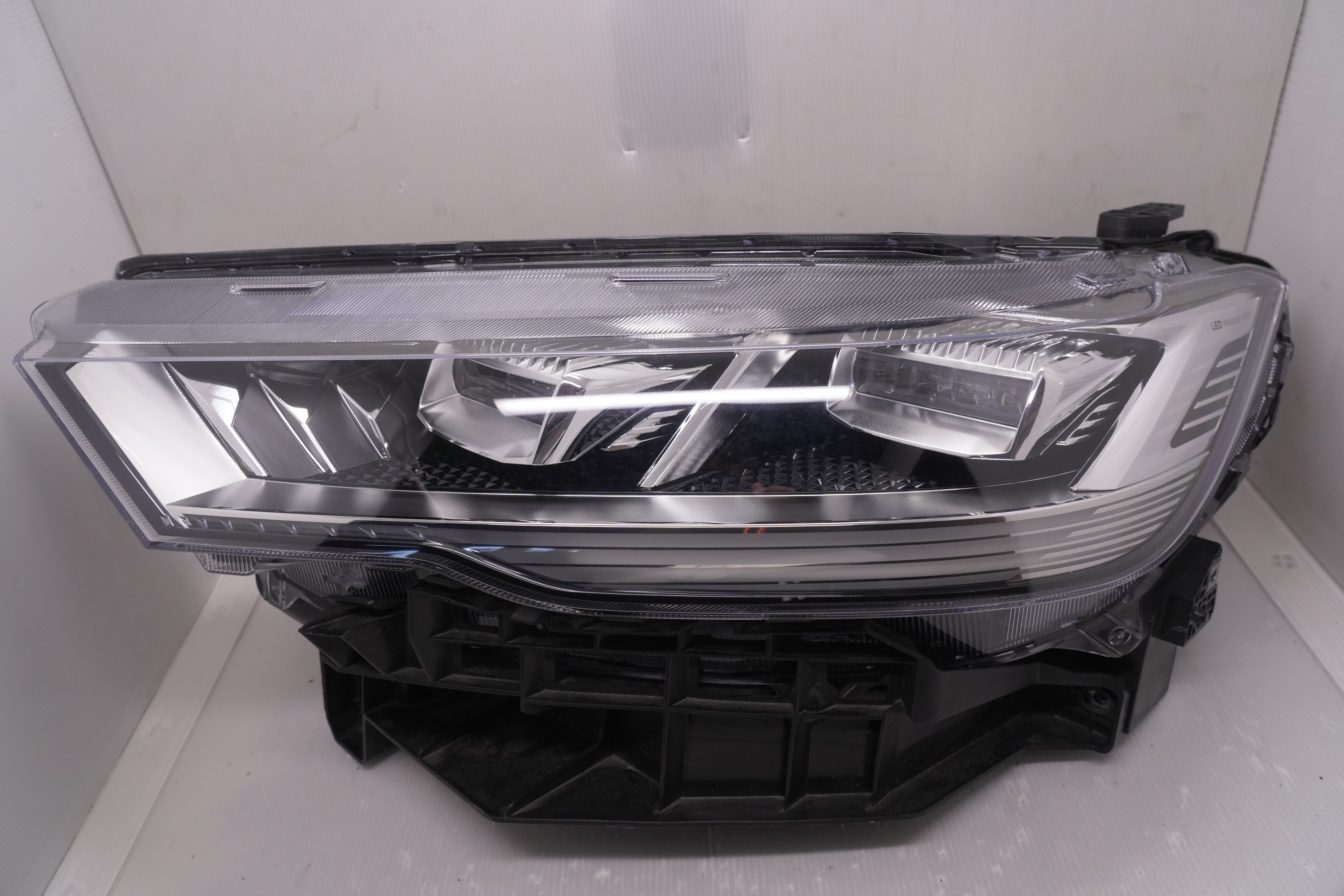 GREAT WALL HAVAL H6 2021-2023 LED L.H.S HEADLIGHT GENUINE