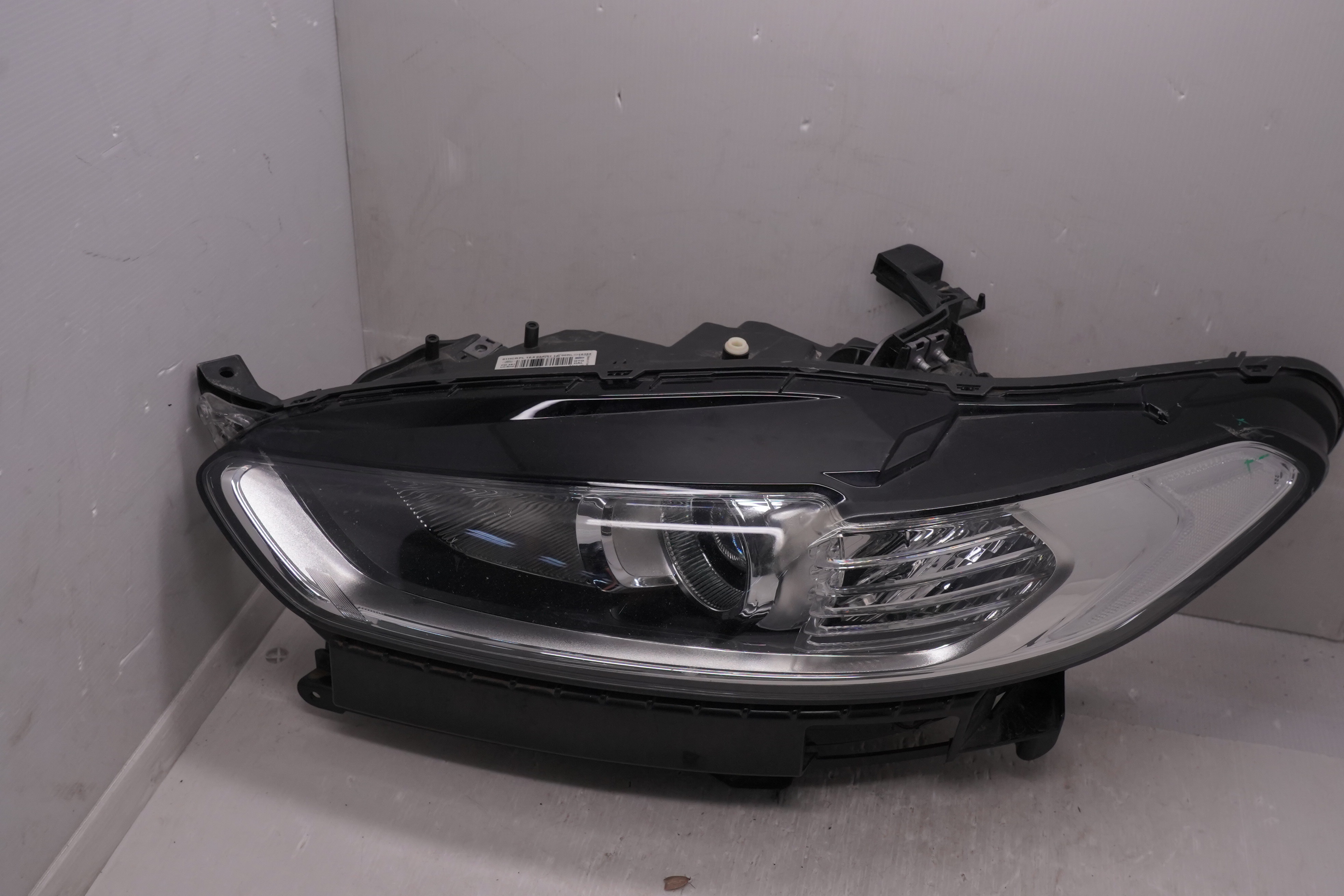 FORD MONDEO MK5 2015-2019 HALOGEN L.H.S HEADLIGHT GENUINE