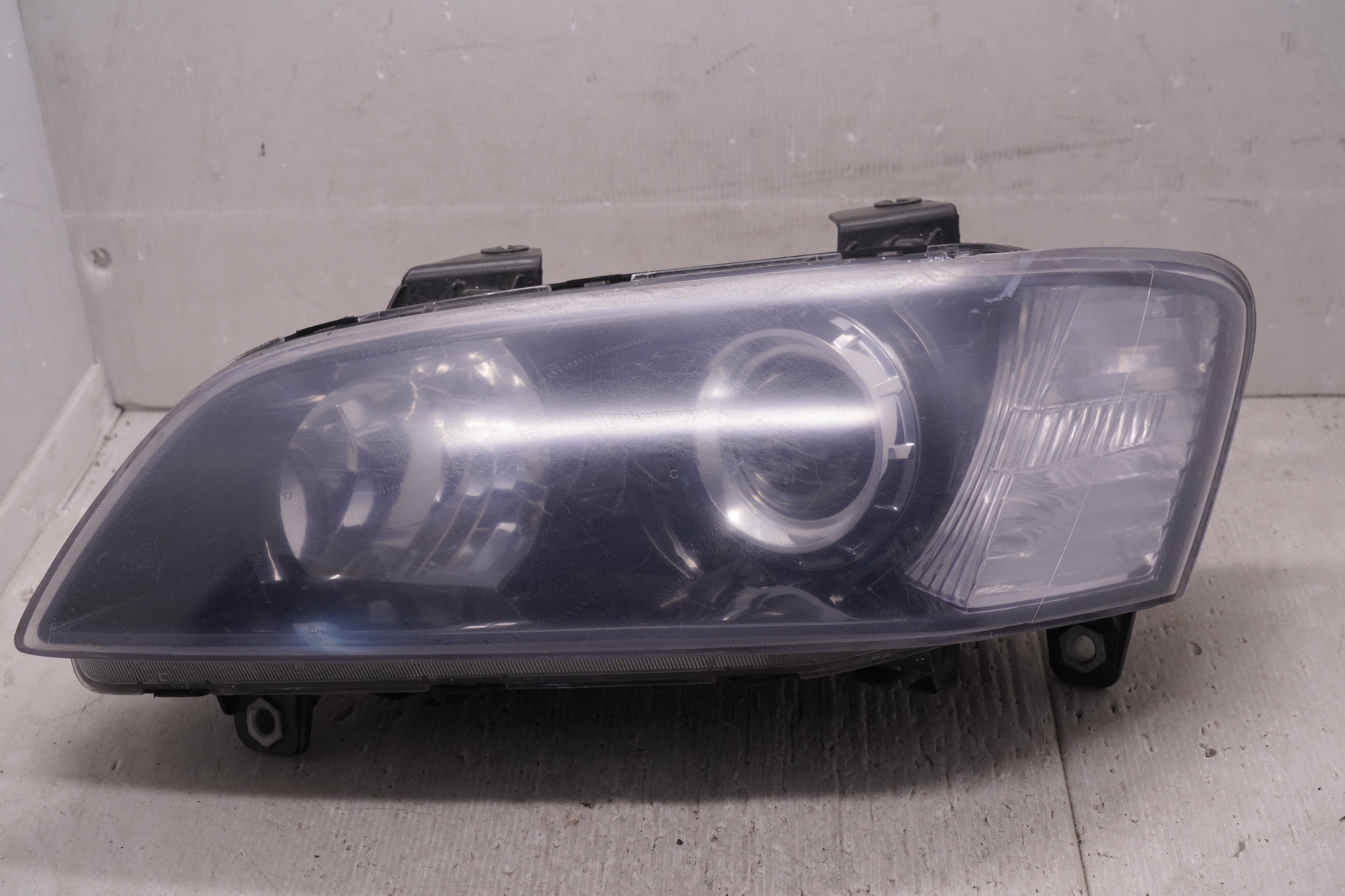 FIT FOR HOLDEN COMMODORE VE SV6 2007-2010 HALOGEN L.H.S HEADLIGHT