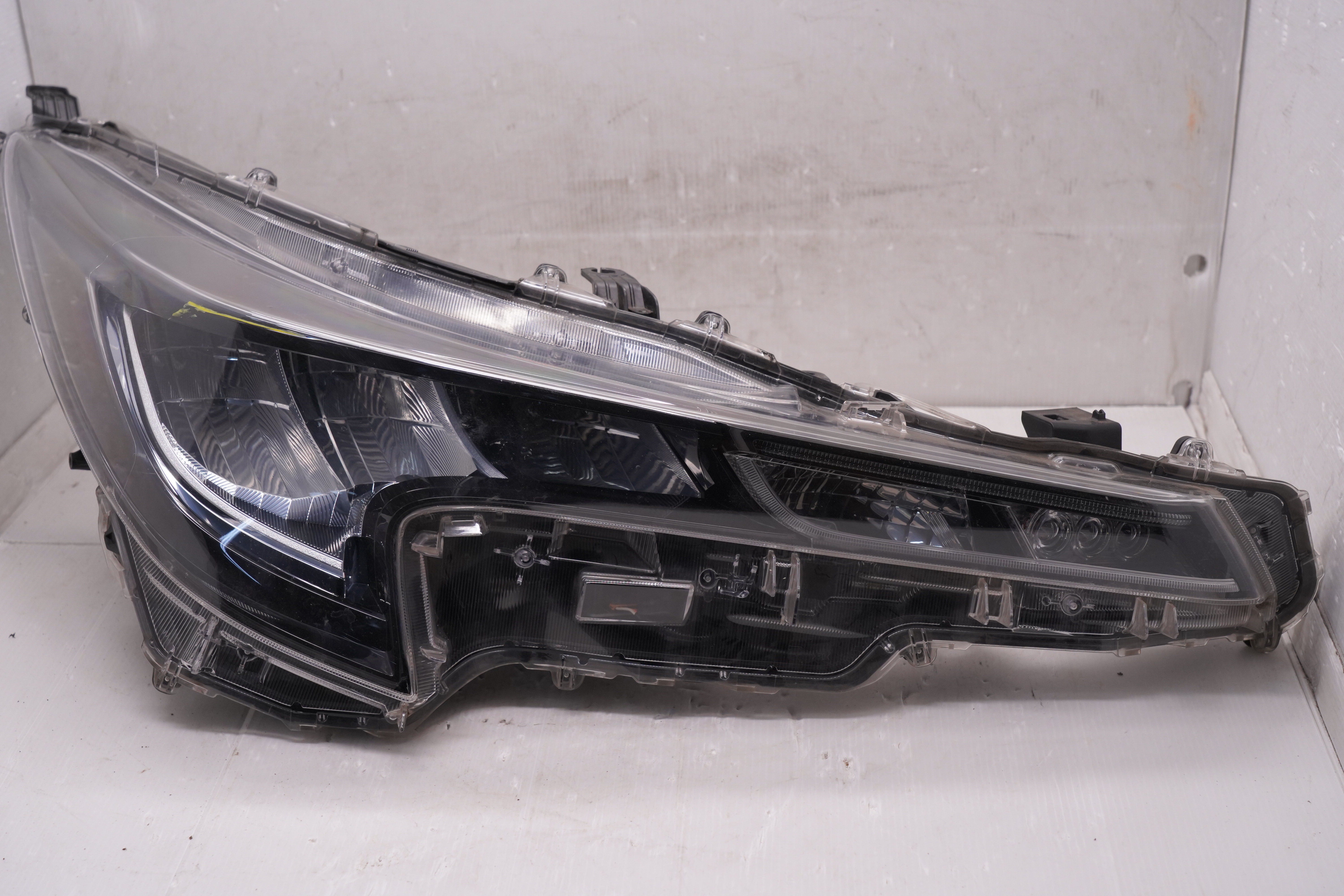 TOYOTA COROLLA E210 LEVIN 2019-2021 LED R.H.S HEADLIGHT GENUINE