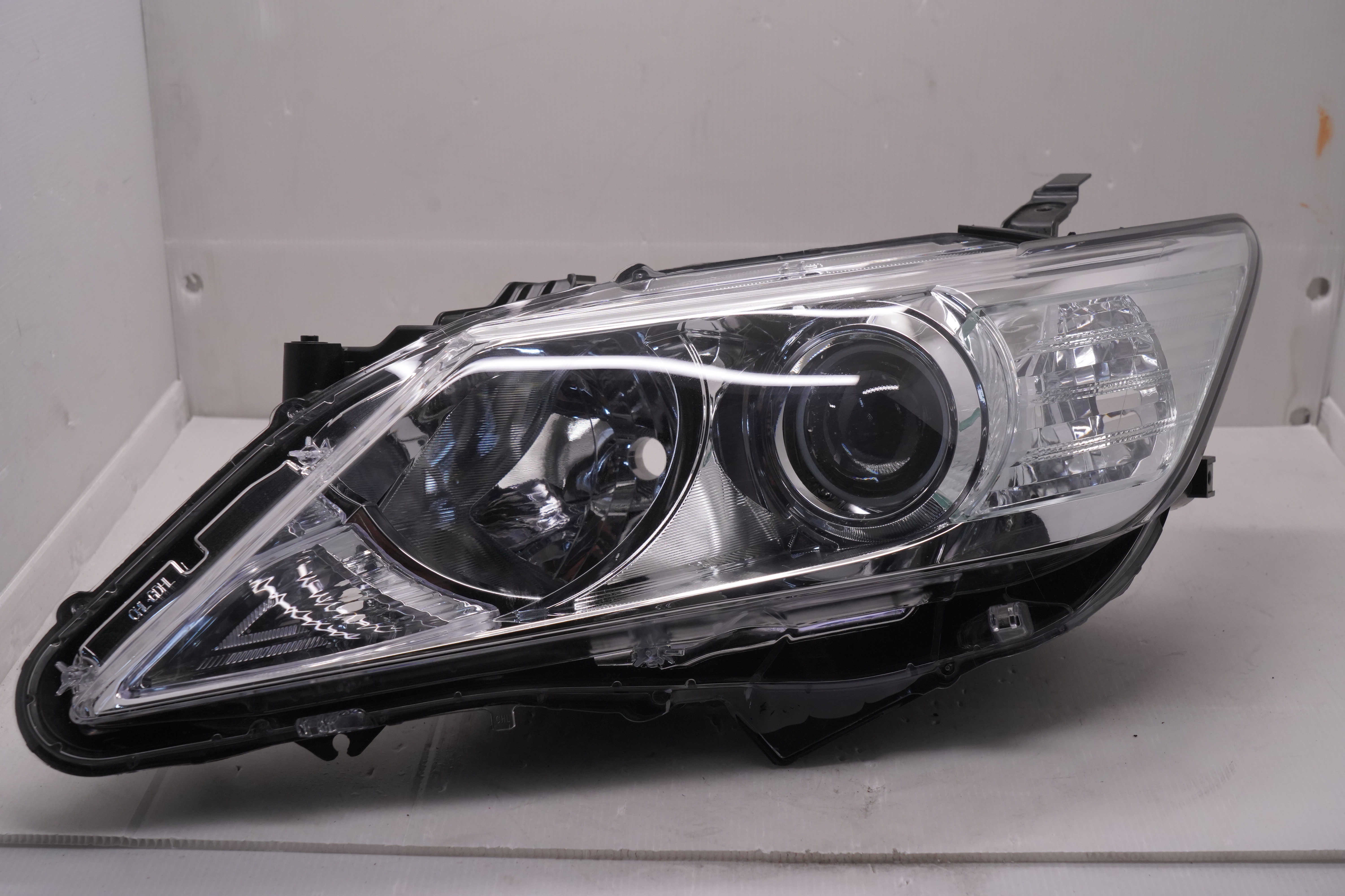 TOYOTA CAMRY/AURION ACV41L 2012-2014 HALOGEN L.H.S HEADLIGHT GENUINE