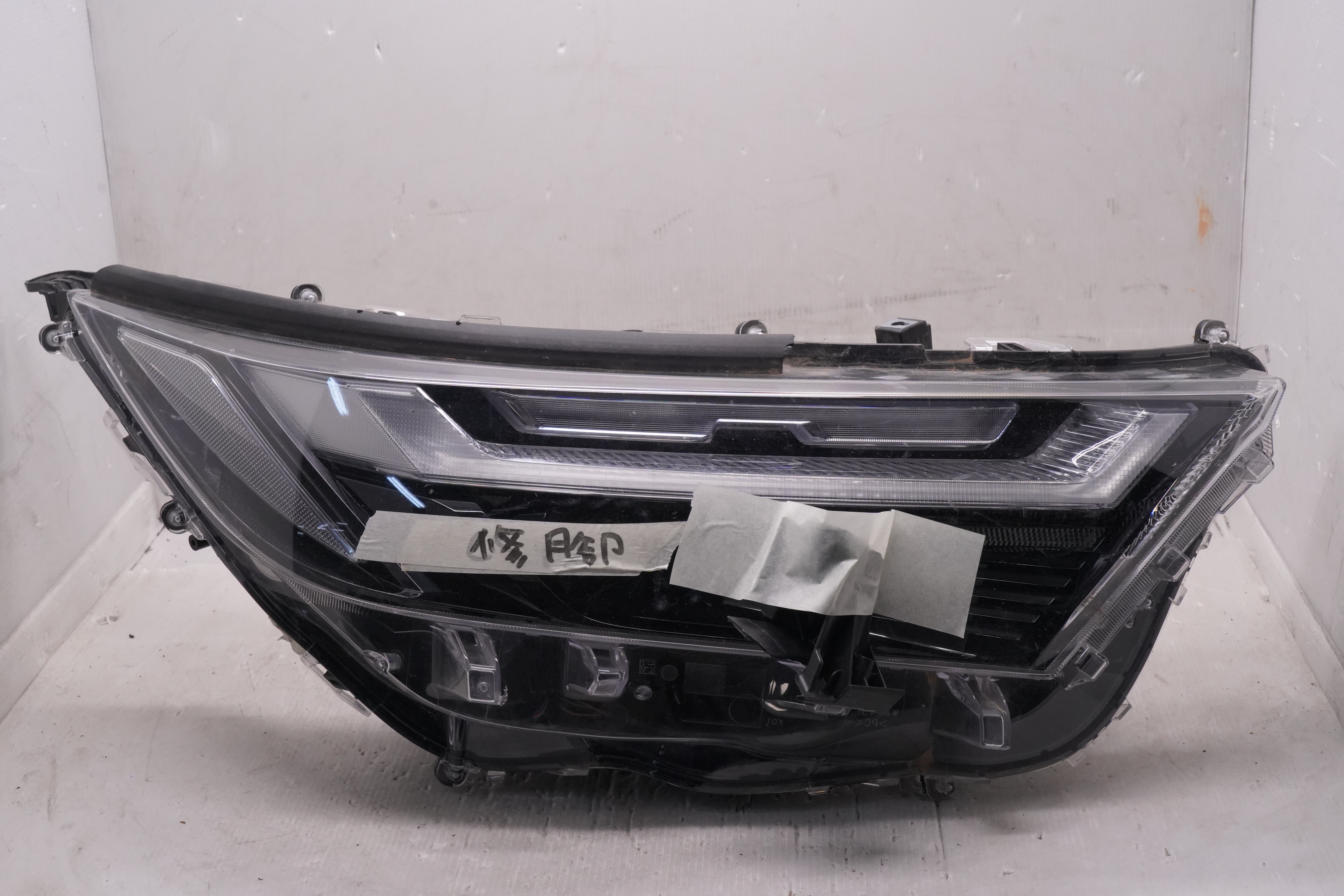 TOYOTA RAV4 2022-2023 LENS LED R.H.S HEADLIGHT GENUINE